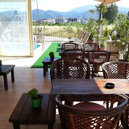 Ξενοδοχείο Bella Butik 3*